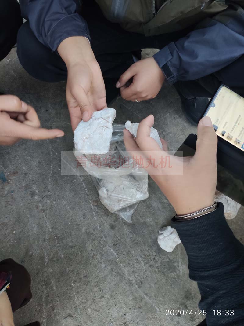 石材經(jīng)過拋丸機清理后的效果